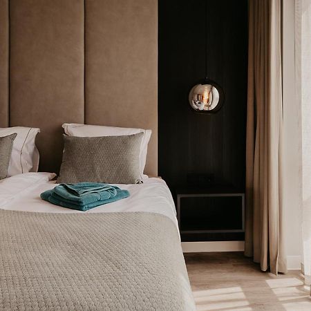 Residence Oude Haven luxe appartementen met sauna Colijnsplaat Buitenkant foto