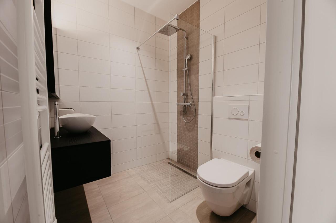 Residence Oude Haven luxe appartementen met sauna Colijnsplaat Buitenkant foto