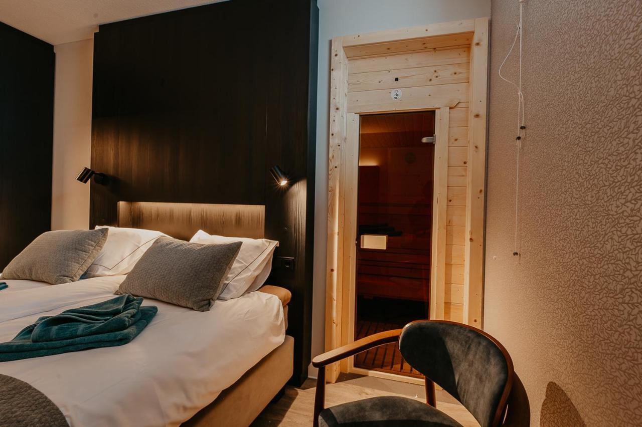 Residence Oude Haven luxe appartementen met sauna Colijnsplaat Buitenkant foto